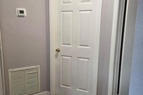 House in Ocala, Florida 2 bedrooms, 89.19 sq.m. № 2150754 - photo 17