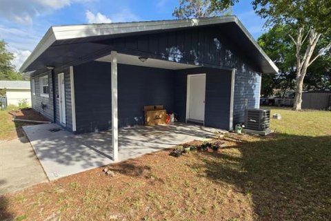 House in Ocala, Florida 2 bedrooms, 89.19 sq.m. № 2150754 - photo 11