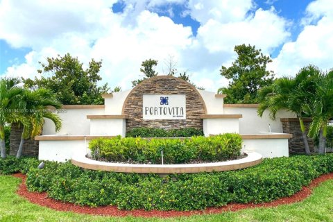 Casa en venta en Homestead, Florida, 4 dormitorios, 189.99 m2 № 1968810 - foto 1