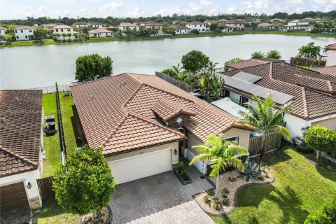 Casa en venta en Homestead, Florida, 4 dormitorios, 189.99 m2 № 1968810 - foto 8