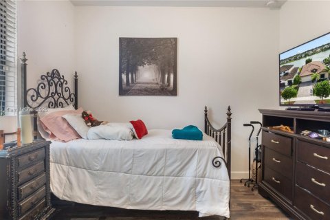 Casa en venta en Homestead, Florida, 4 dormitorios, 189.99 m2 № 1968810 - foto 30