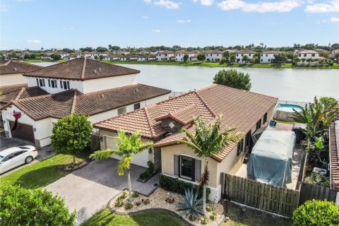 Casa en venta en Homestead, Florida, 4 dormitorios, 189.99 m2 № 1968810 - foto 6