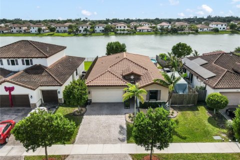 Casa en venta en Homestead, Florida, 4 dormitorios, 189.99 m2 № 1968810 - foto 7