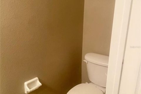 Copropriété à vendre à Saint Cloud, Floride: 3 chambres, 154.96 m2 № 2418422 - photo 9