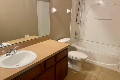 Copropriété à vendre à Saint Cloud, Floride: 3 chambres, 154.96 m2 № 2418422 - photo 13