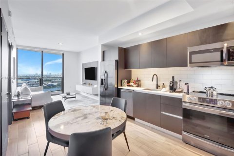 Condominio en venta en Miami, Florida, 1 dormitorio, 47.29 m2 № 1982794 - foto 2