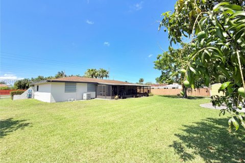 Villa ou maison à vendre à Homestead, Floride: 3 chambres, 158.68 m2 № 2075367 - photo 17