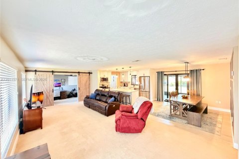Villa ou maison à vendre à Homestead, Floride: 3 chambres, 158.68 m2 № 2075367 - photo 3