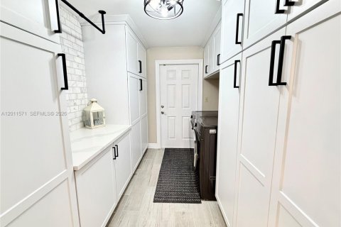 Villa ou maison à vendre à Homestead, Floride: 3 chambres, 158.68 m2 № 2075367 - photo 6