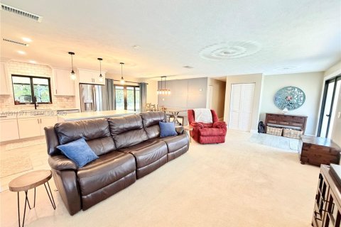 Villa ou maison à vendre à Homestead, Floride: 3 chambres, 158.68 m2 № 2075367 - photo 4