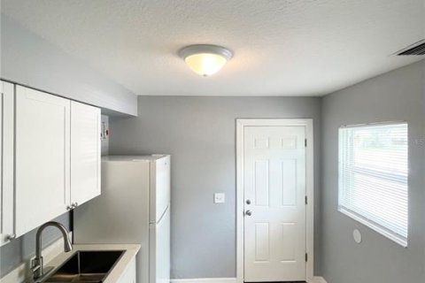 Duplex in Wildwood, Florida 4 bedrooms, 124.86 sq.m. № 1592996 - photo 13