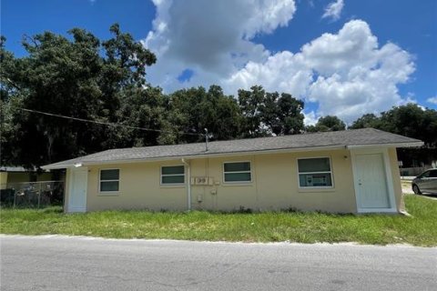 Duplex in Wildwood, Florida 4 bedrooms, 124.86 sq.m. № 1592996 - photo 2