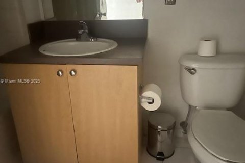 Condo in Aventura, Florida, 1 bedroom  № 1881835 - photo 9