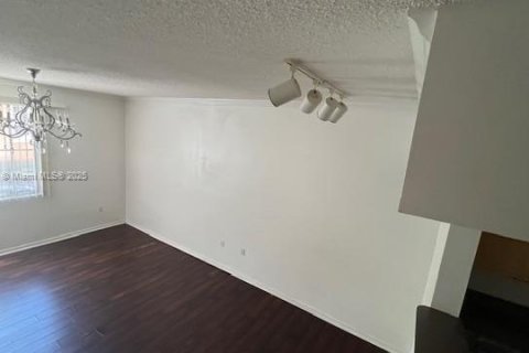 Condo in Aventura, Florida, 1 bedroom  № 1881835 - photo 6