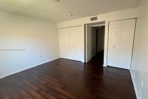 Condo in Aventura, Florida, 1 bedroom  № 1881835 - photo 8