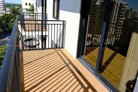 Снять в аренду кондоминиум в Корал-Гейблс, Флорида 1 спальня, 67.73м2, № 2004236 - фото 14