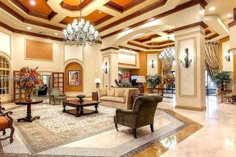 Снять в аренду кондоминиум в Корал-Гейблс, Флорида 1 спальня, 67.73м2, № 2004236 - фото 2