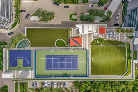 Condo in North Miami Beach, Florida, 2 bedrooms  № 2060868 - photo 16