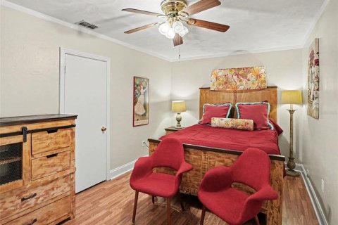 House in Mount Dora, Florida 3 bedrooms, 102.38 sq.m. № 2126740 - photo 18