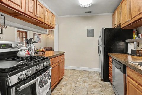 House in Mount Dora, Florida 3 bedrooms, 102.38 sq.m. № 2126740 - photo 11