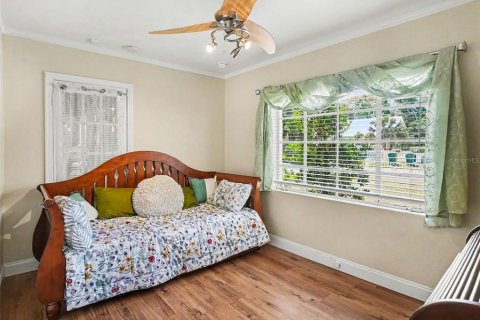 House in Mount Dora, Florida 3 bedrooms, 102.38 sq.m. № 2126740 - photo 16