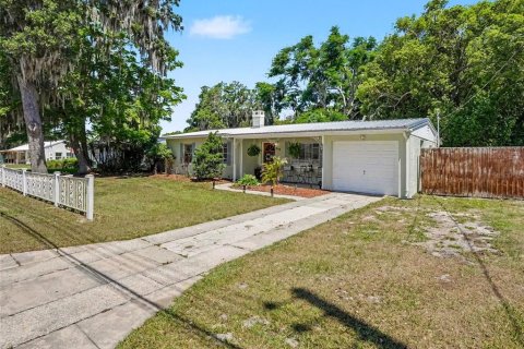 House in Mount Dora, Florida 3 bedrooms, 102.38 sq.m. № 2126740 - photo 3