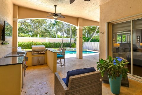 House in Pembroke Pines, Florida 4 bedrooms, 224.27 sq.m. № 1964086 - photo 27