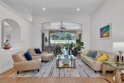 House in Pembroke Pines, Florida 4 bedrooms, 224.27 sq.m. № 1964086 - photo 7