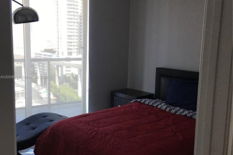 Condo in Miami, Florida, 3 bedrooms  № 2069635 - photo 7