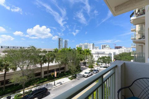 Condo in West Palm Beach, Florida, 2 bedrooms  № 2029787 - photo 7