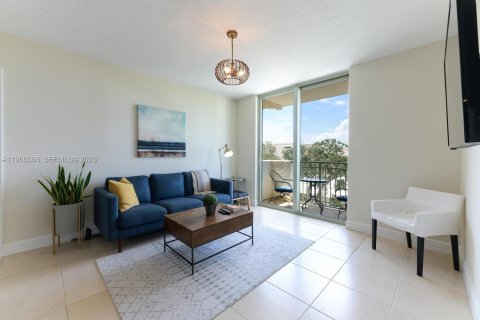 Condo in West Palm Beach, Florida, 2 bedrooms  № 2029787 - photo 5