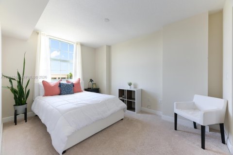 Condo in West Palm Beach, Florida, 2 bedrooms  № 2029787 - photo 15