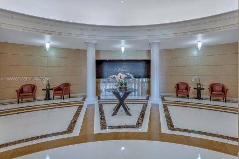 Condo in West Palm Beach, Florida, 2 bedrooms  № 2029787 - photo 21