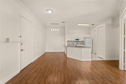 Condominio en venta en Miramar, Florida, 2 dormitorios, 82.68 m2 № 2428262 - foto 5
