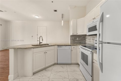 Condominio en venta en Miramar, Florida, 2 dormitorios, 82.68 m2 № 2428262 - foto 8