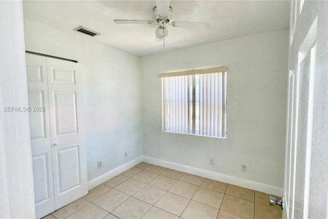 Снять в аренду виллу или дом в Форт-Лодердейл, Флорида 3 спальни, 634.06м2, № 2004616 - фото 10