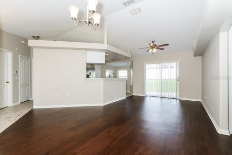 Casa en alquiler en Lutz, Florida, 3 dormitorios, 127.83 m2 № 1894783 - foto 3