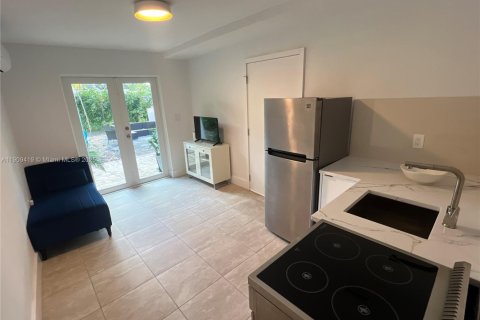 Villa ou maison à vendre à North Miami, Floride: 4 chambres, 141.12 m2 № 1967119 - photo 29