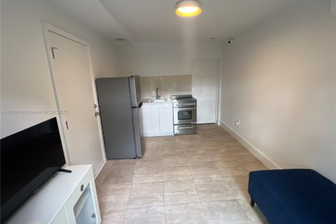 Villa ou maison à vendre à North Miami, Floride: 4 chambres, 141.12 m2 № 1967119 - photo 28