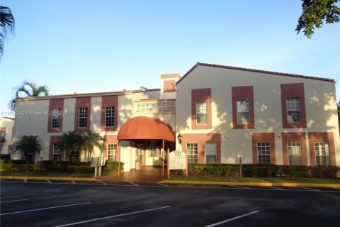 Immobilier commercial à Tamarac, Floride № 2054960