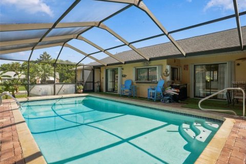 House in Hudson, Florida 3 bedrooms, 179.49 sq.m. № 2411613 - photo 30