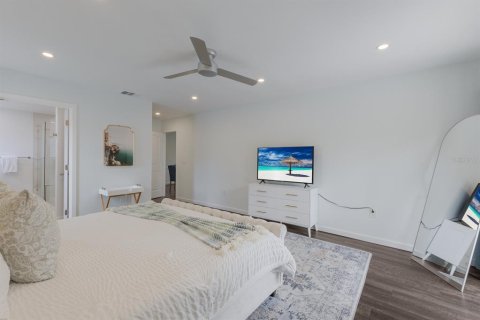 Casa en venta en Bradenton, Florida, 5 dormitorios, 198.44 m2 № 1906044 - foto 9