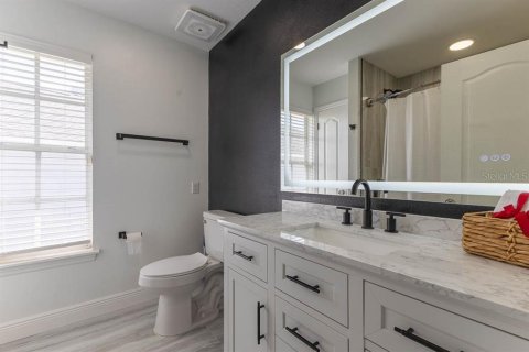 Villa ou maison à vendre à Orlando, Floride: 4 chambres, 192.68 m2 № 2202602 - photo 28