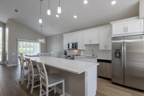 Villa ou maison à vendre à Orlando, Floride: 4 chambres, 192.68 m2 № 2202602 - photo 8