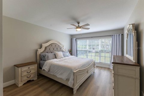 Villa ou maison à vendre à Orlando, Floride: 4 chambres, 192.68 m2 № 2202602 - photo 17