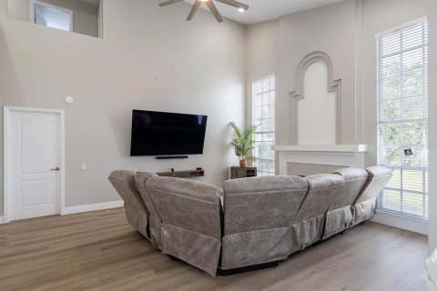 Villa ou maison à vendre à Orlando, Floride: 4 chambres, 192.68 m2 № 2202602 - photo 12