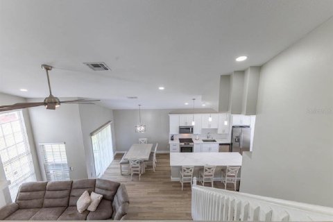 Villa ou maison à vendre à Orlando, Floride: 4 chambres, 192.68 m2 № 2202602 - photo 14