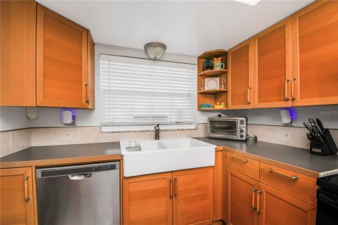 Купить виллу или дом в Орландо, Флорида 8 комнат, 211.82м2, № 2119158 - фото 11