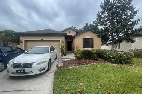 Villa ou maison à Brandon, Floride 4 chambres, 182 m2 № 2319192
