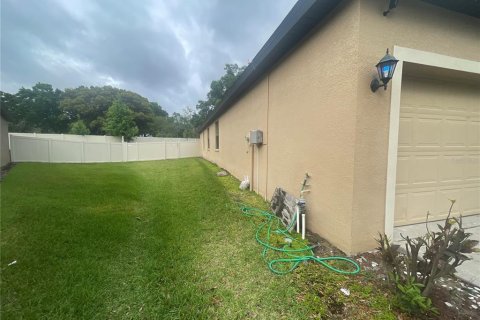 Villa ou maison à louer à Brandon, Floride: 4 chambres, 182 m2 № 2319192 - photo 17